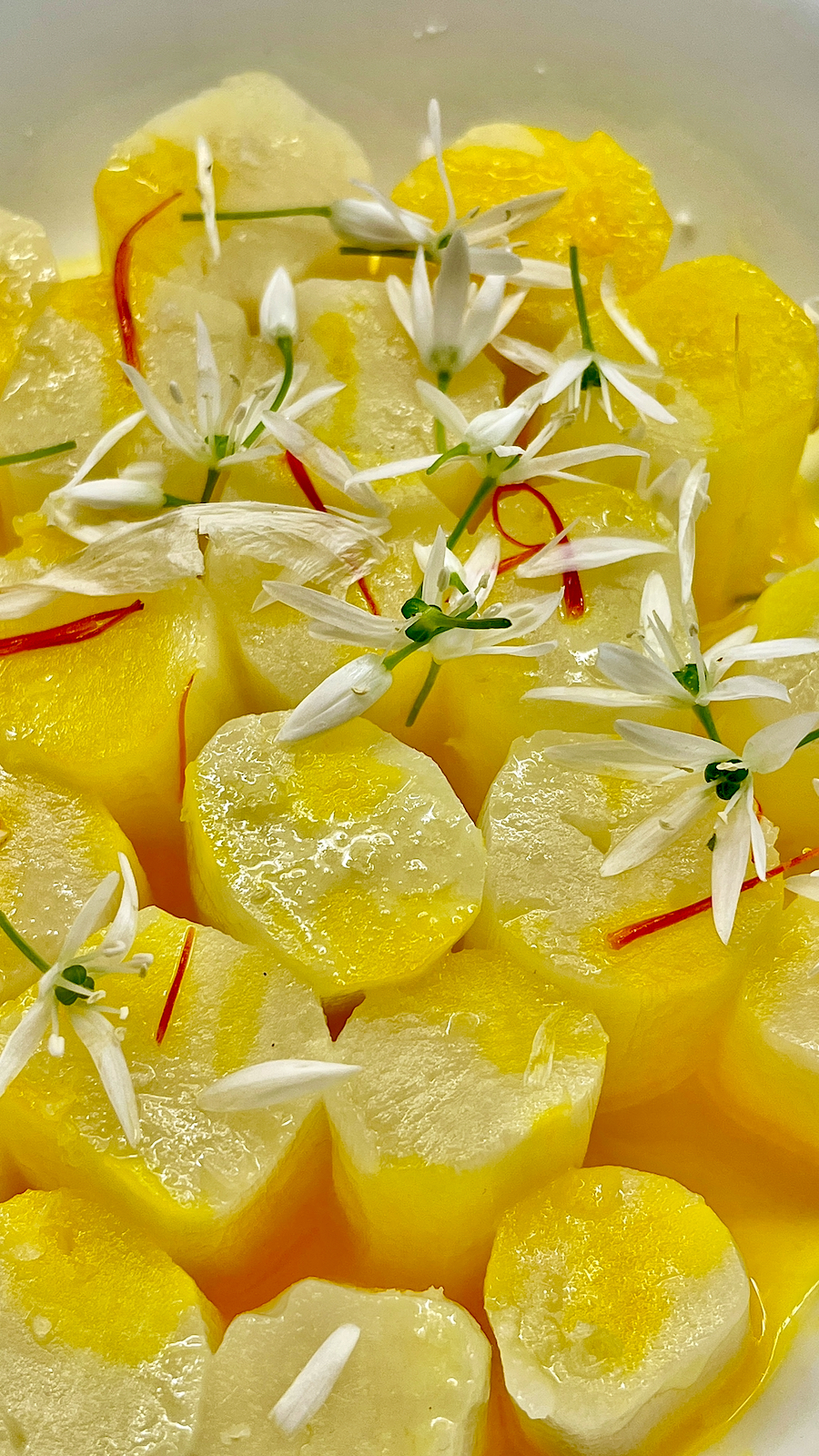SPARGEL in SAFRAN BUTTER