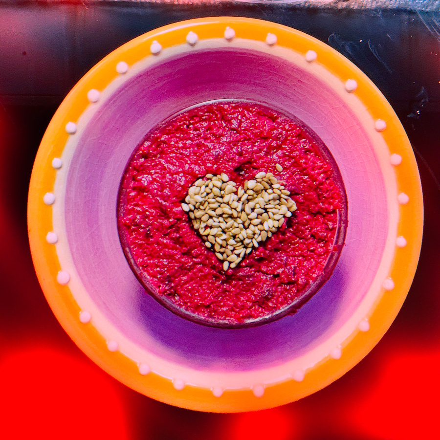 ROTE BEETE HUMMUS ofengeröstet mit Mandelmus